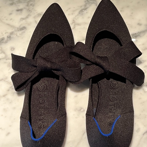 ROTHY'S RETIRED Black Pointed Toe Mary Jane Flats Size 9.5 - Picture 1 of 10